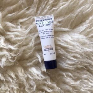 Biologique Recherche creek contour